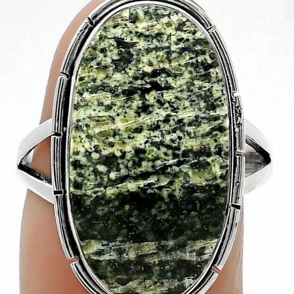 Chrysotile Sterling silver ring size 8 - Picture 2 of 3